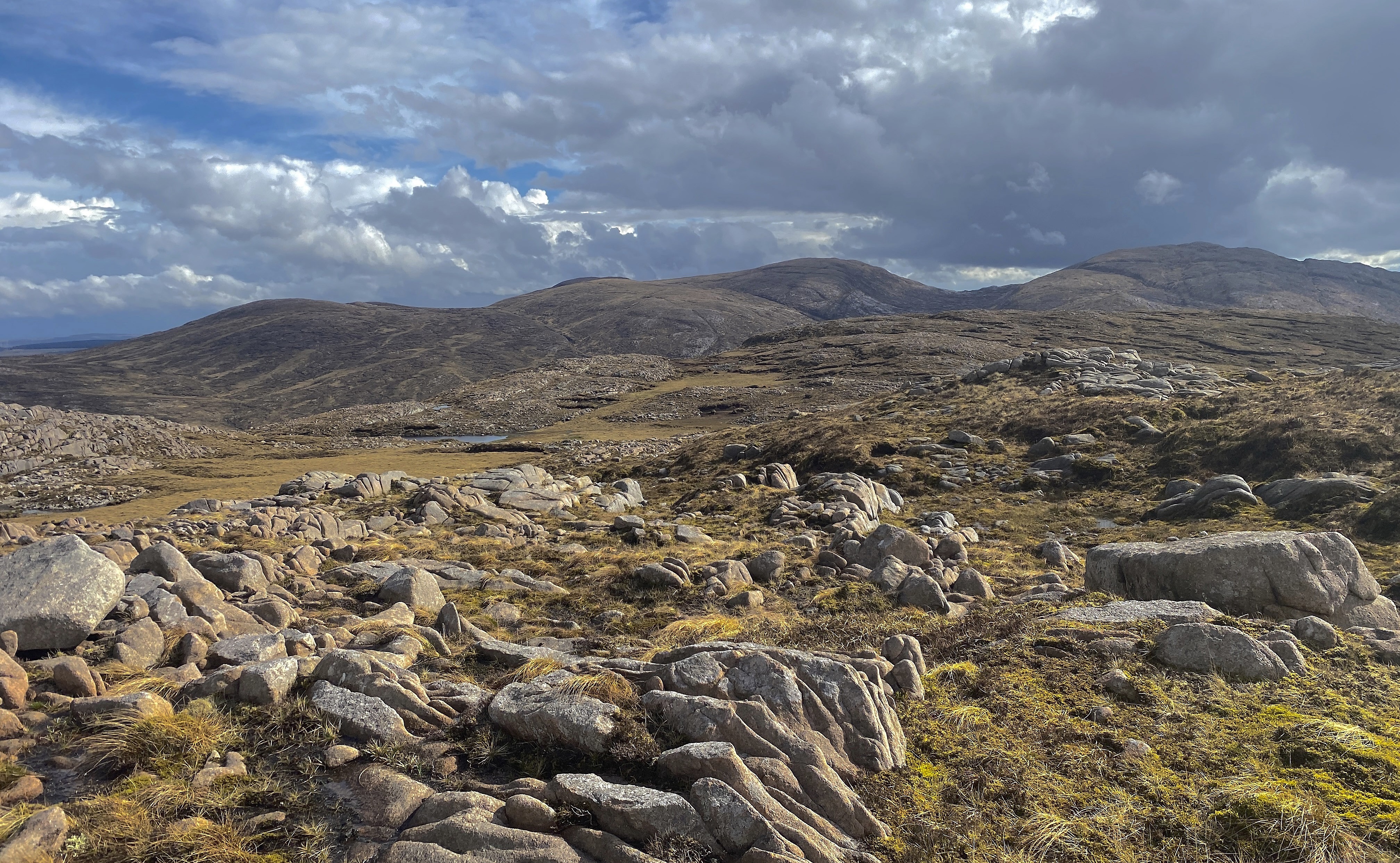 Looking east from Cronamuck in the Bluestacks